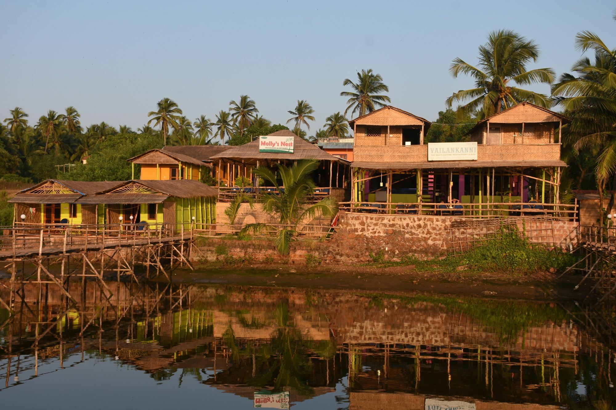 Molly's Nest Resort 3*